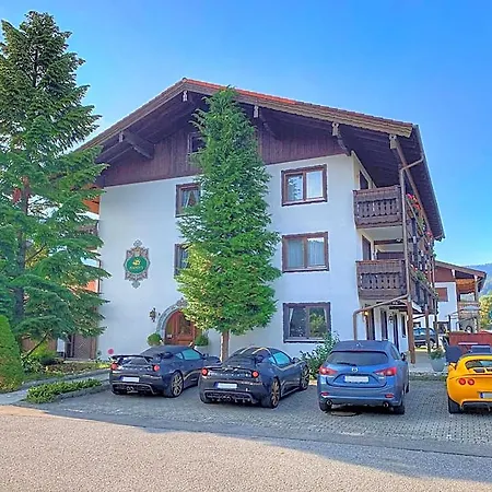 Hotel Hardi's *